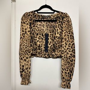 Kiss and Tail leopard cropped blouse